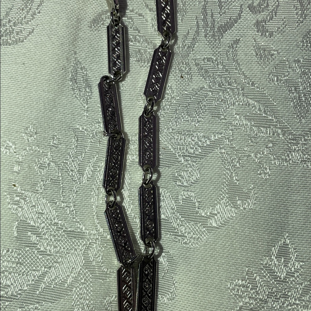 Vintage Silver Tone and Faux Turquoise Stone Pendant Necklace. - Picture 4 of 6